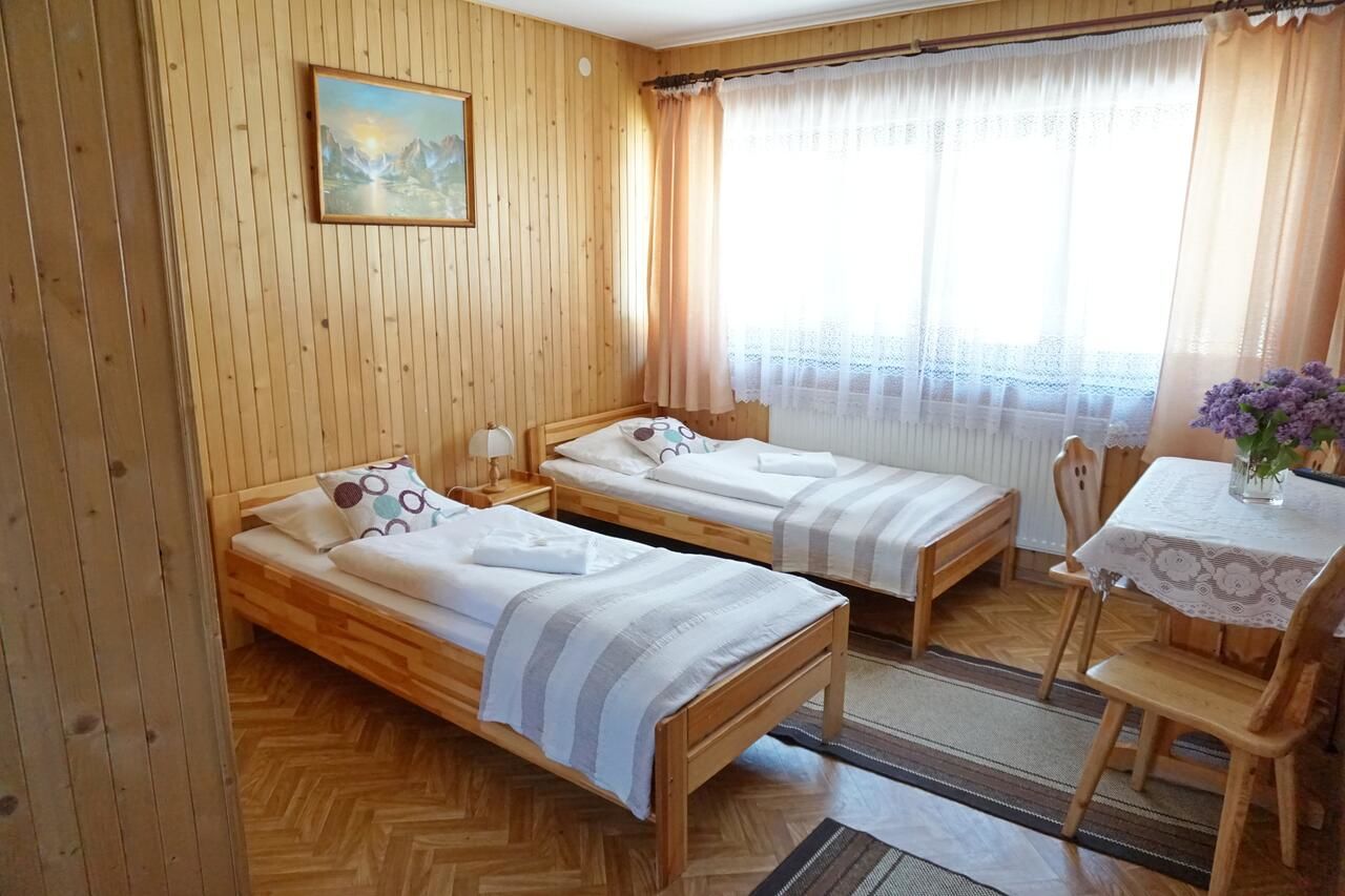 Отели типа «постель и завтрак» Ośrodek Wczasowy Groń Placówka Groń-33